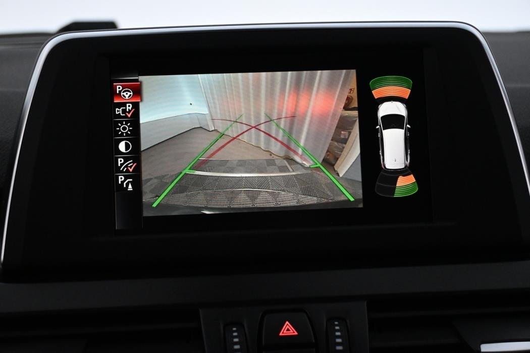 BMW 218 2016