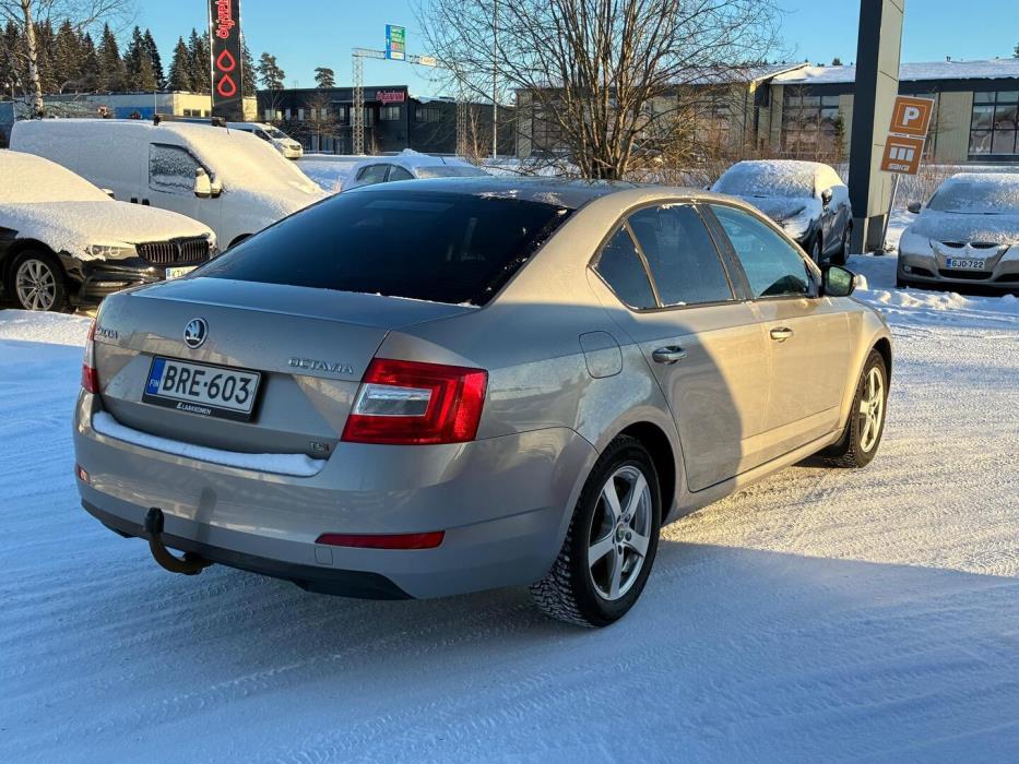 SKODA Octavia 2013