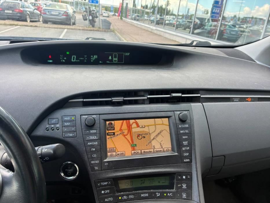 TOYOTA Prius 2010