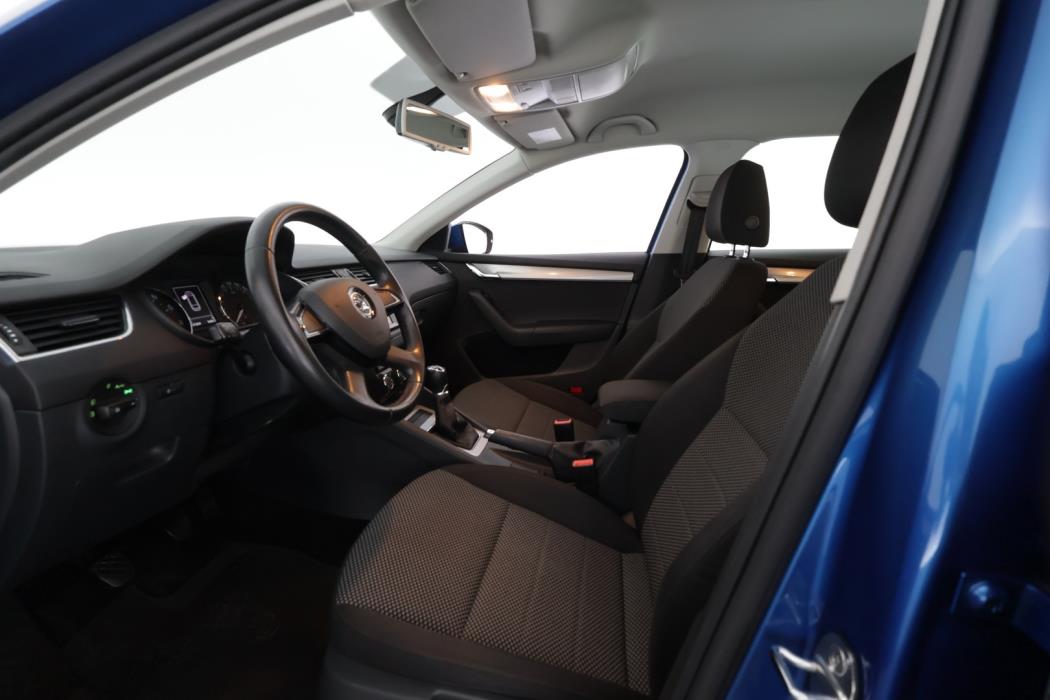 SKODA Octavia 2015