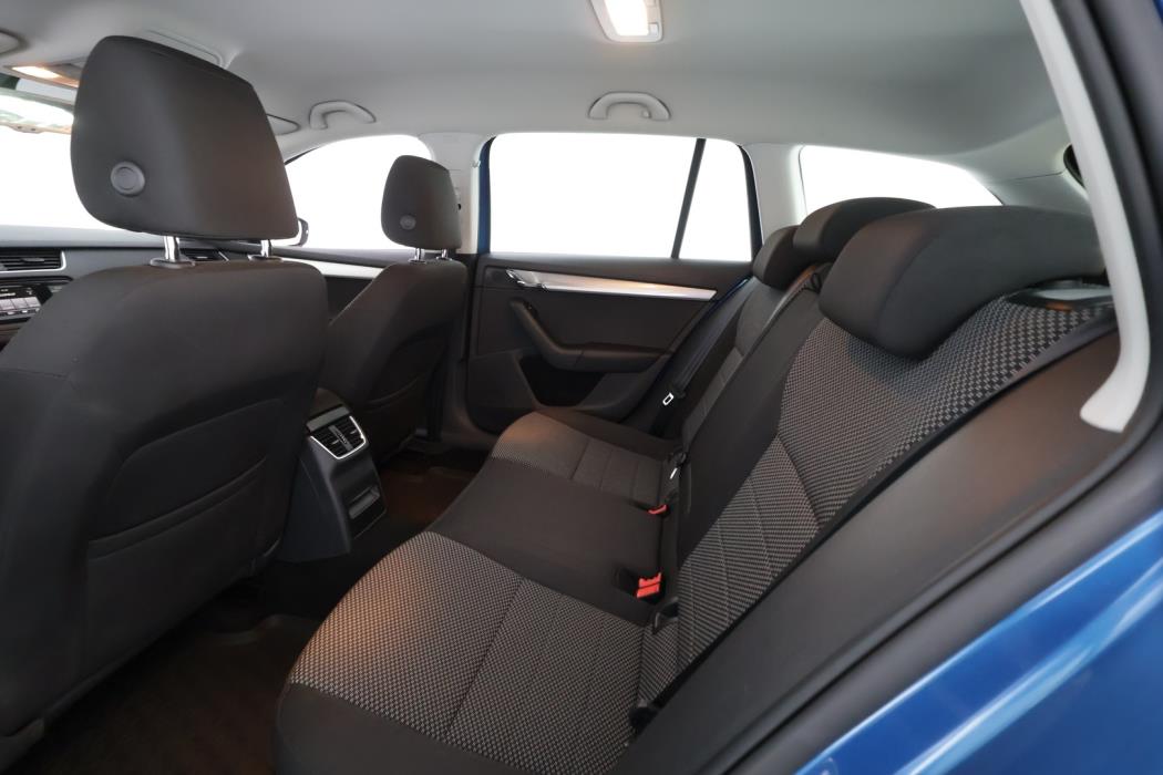 SKODA Octavia 2015