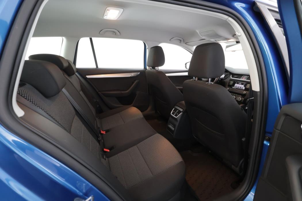 SKODA Octavia 2015