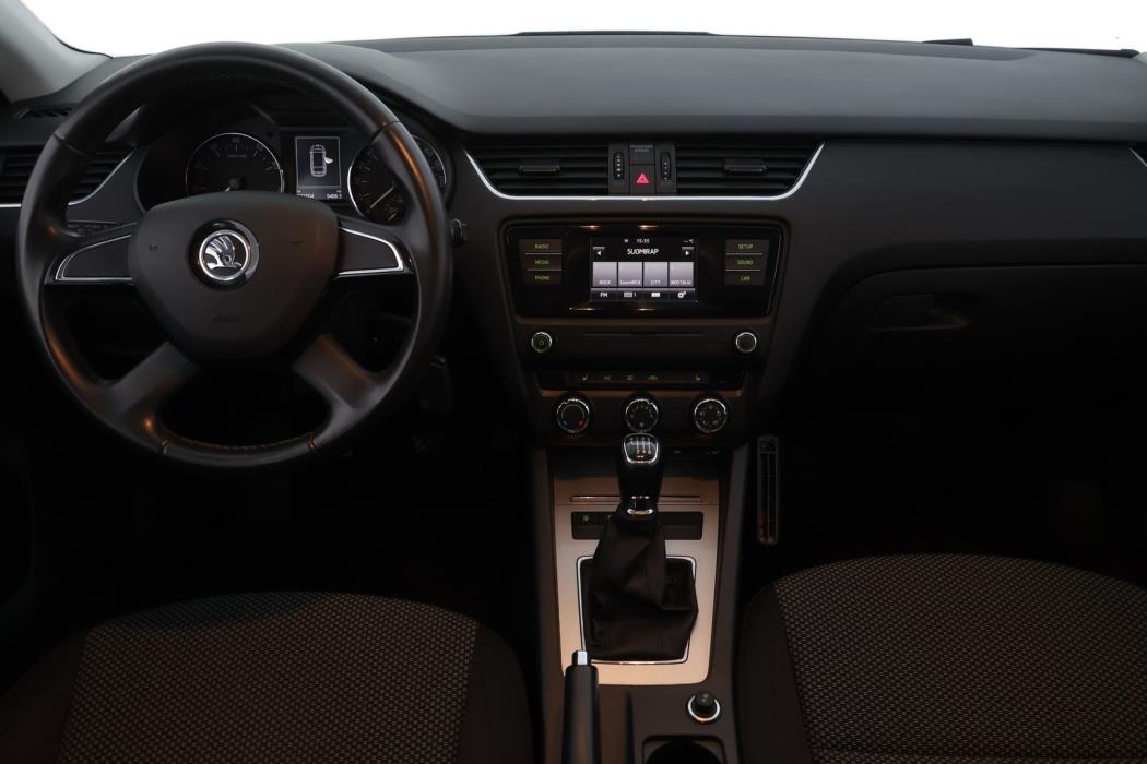 SKODA Octavia 2015