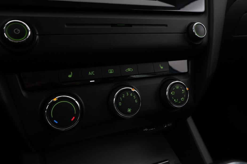 SKODA Octavia 2015