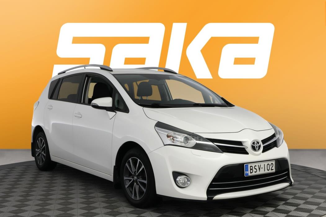 TOYOTA Verso 2015