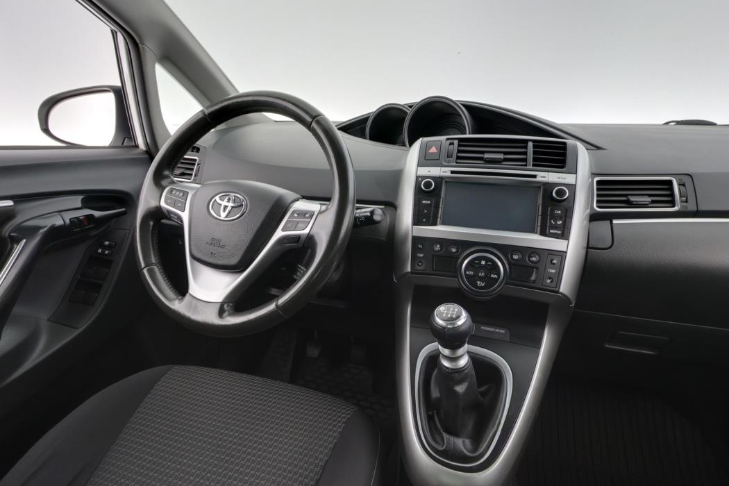 TOYOTA Verso 2015