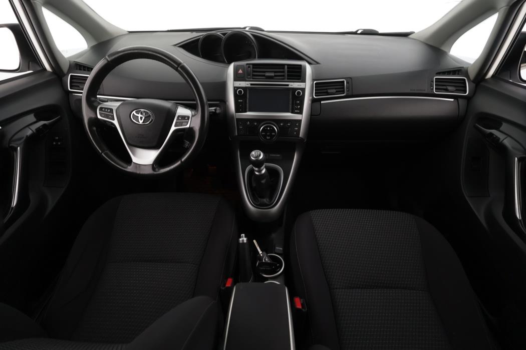 TOYOTA Verso 2015