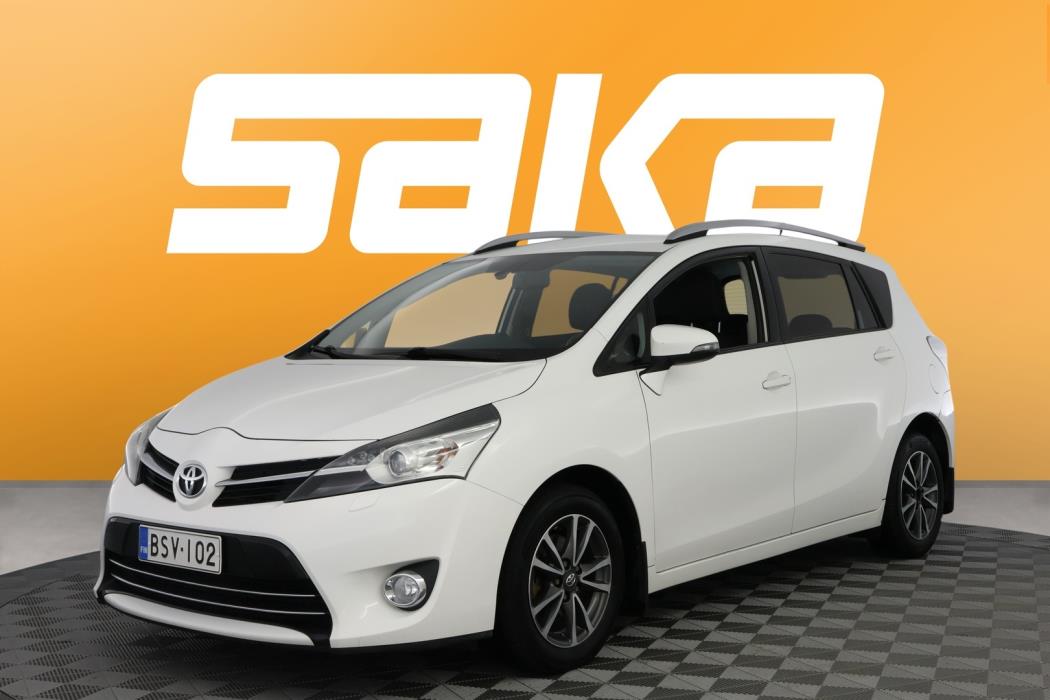 TOYOTA Verso 2015