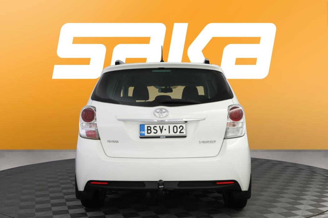 TOYOTA Verso 2015