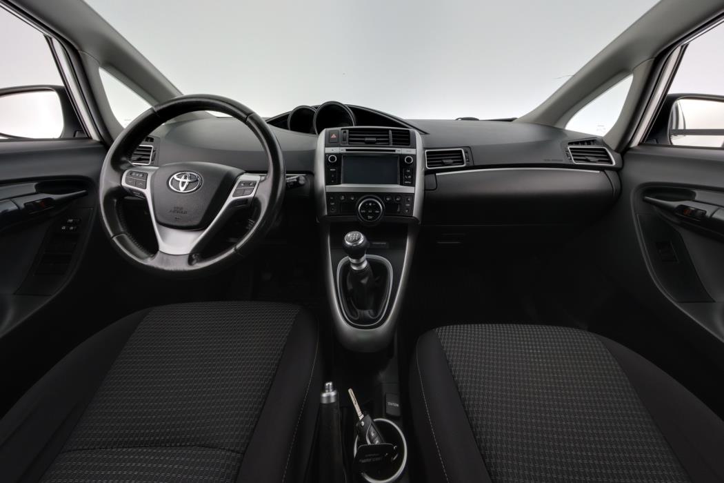 TOYOTA Verso 2015