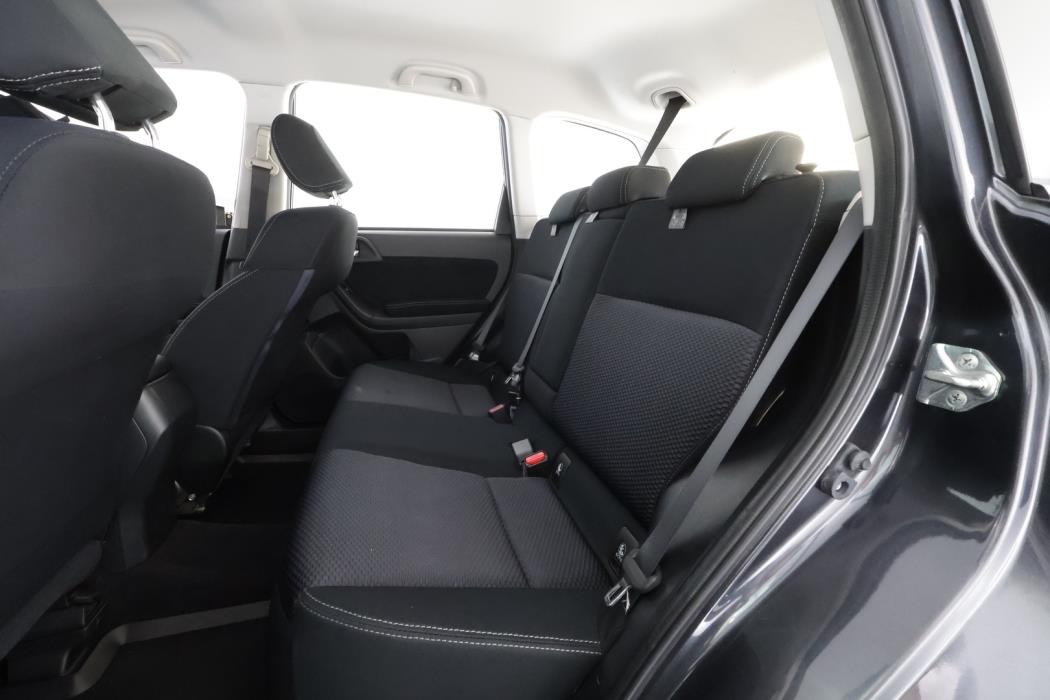 SUBARU Forester 2015