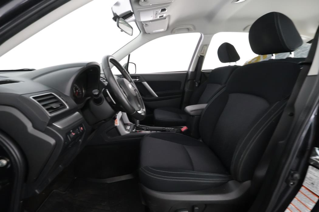 SUBARU Forester 2015