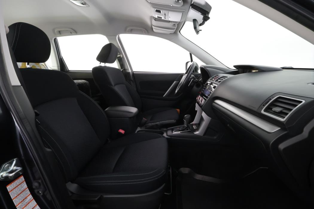 SUBARU Forester 2015