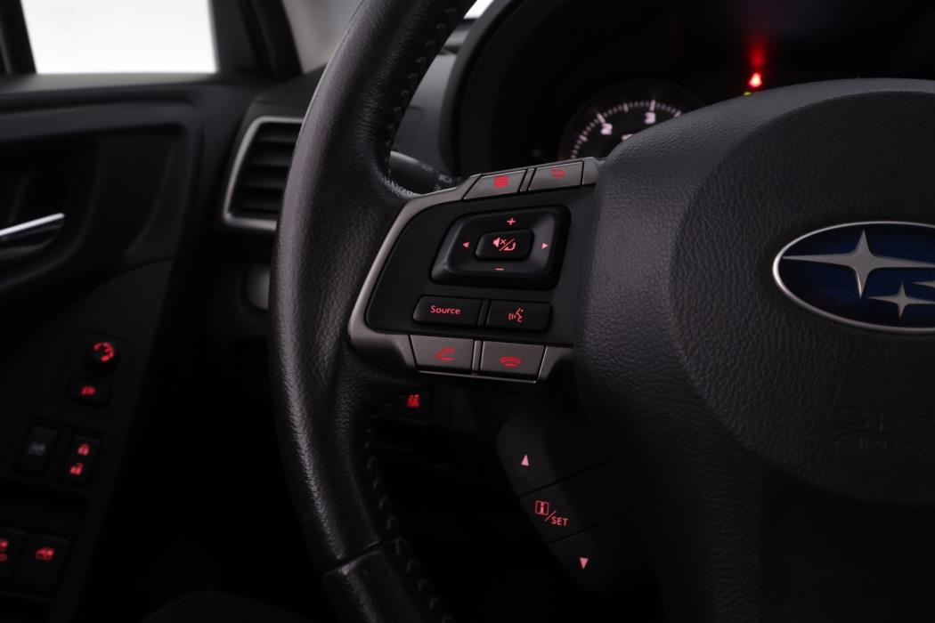 SUBARU Forester 2015