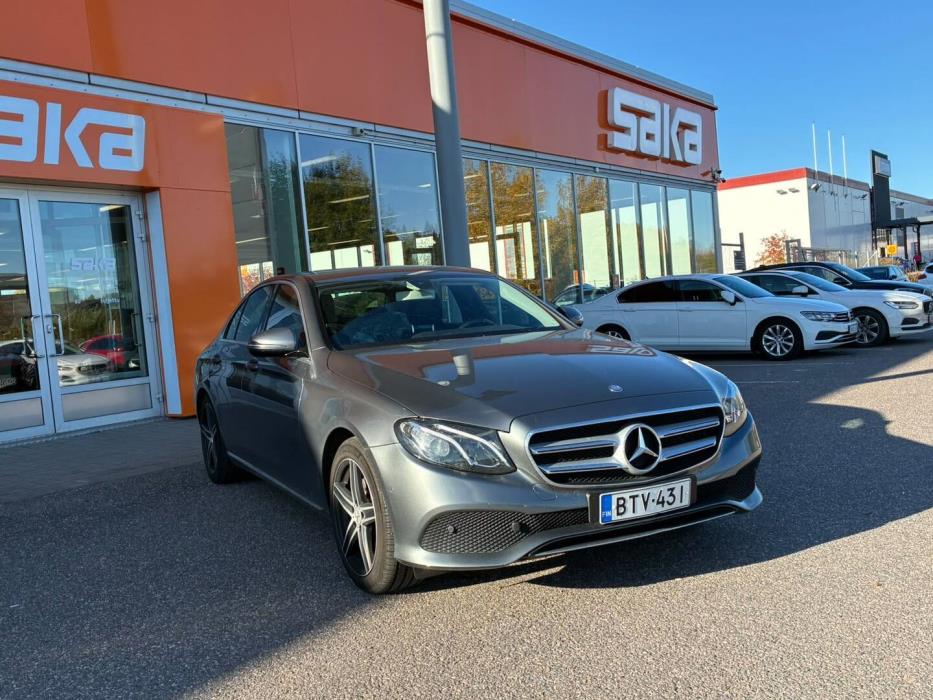 MERCEDES-BENZ E 2017