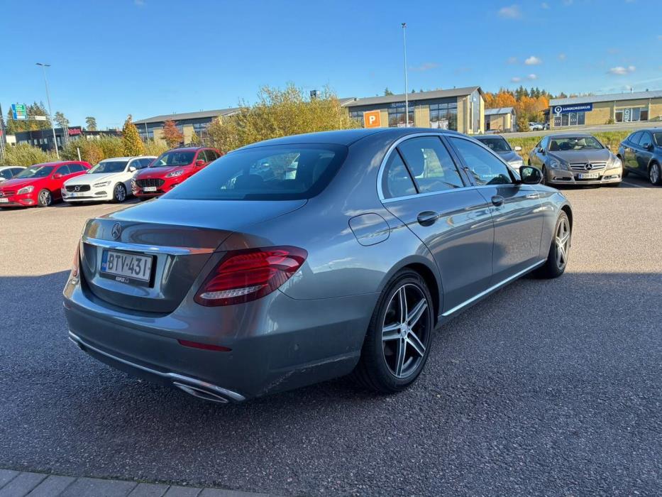 MERCEDES-BENZ E 2017