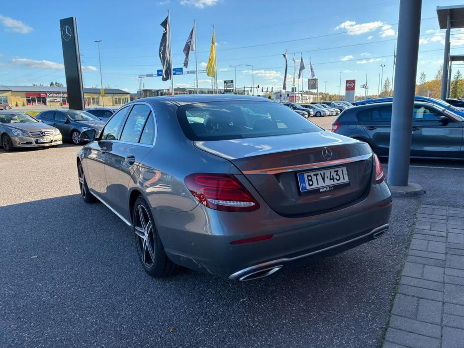 MERCEDES-BENZ E 2017
