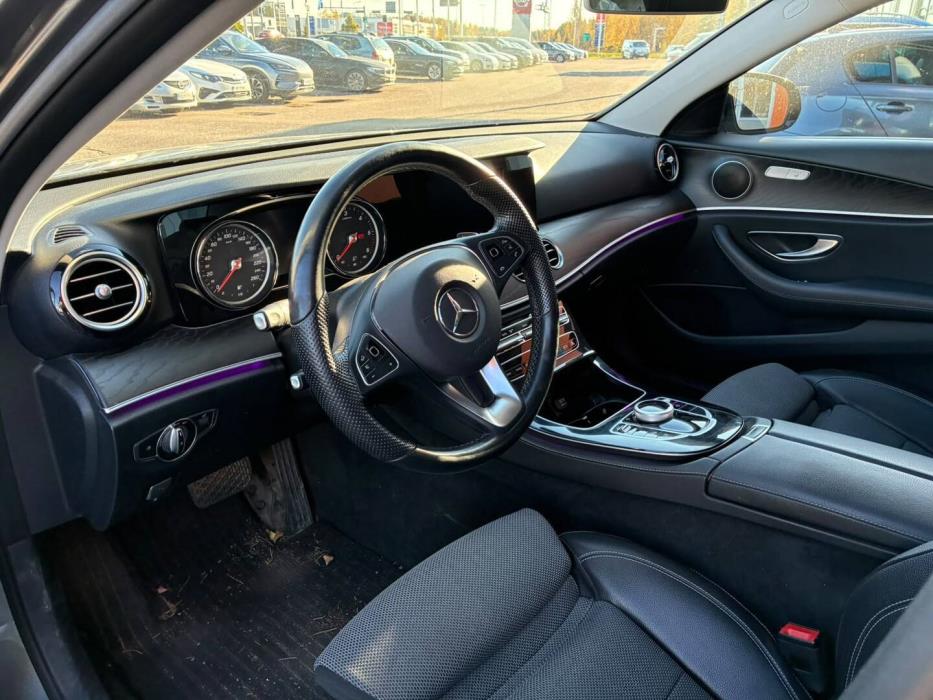 MERCEDES-BENZ E 2017