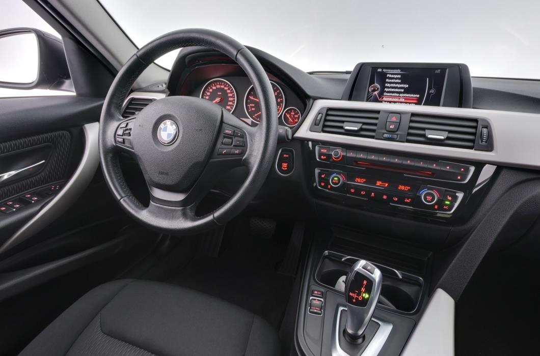 BMW 318 2017
