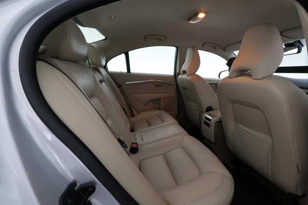 VOLVO S80 2011
