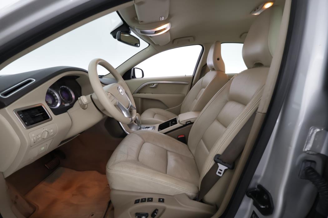 VOLVO S80 2011