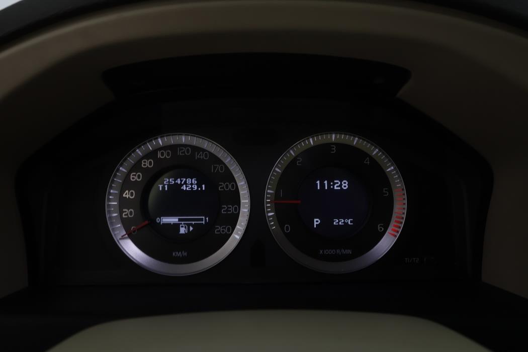 VOLVO S80 2011