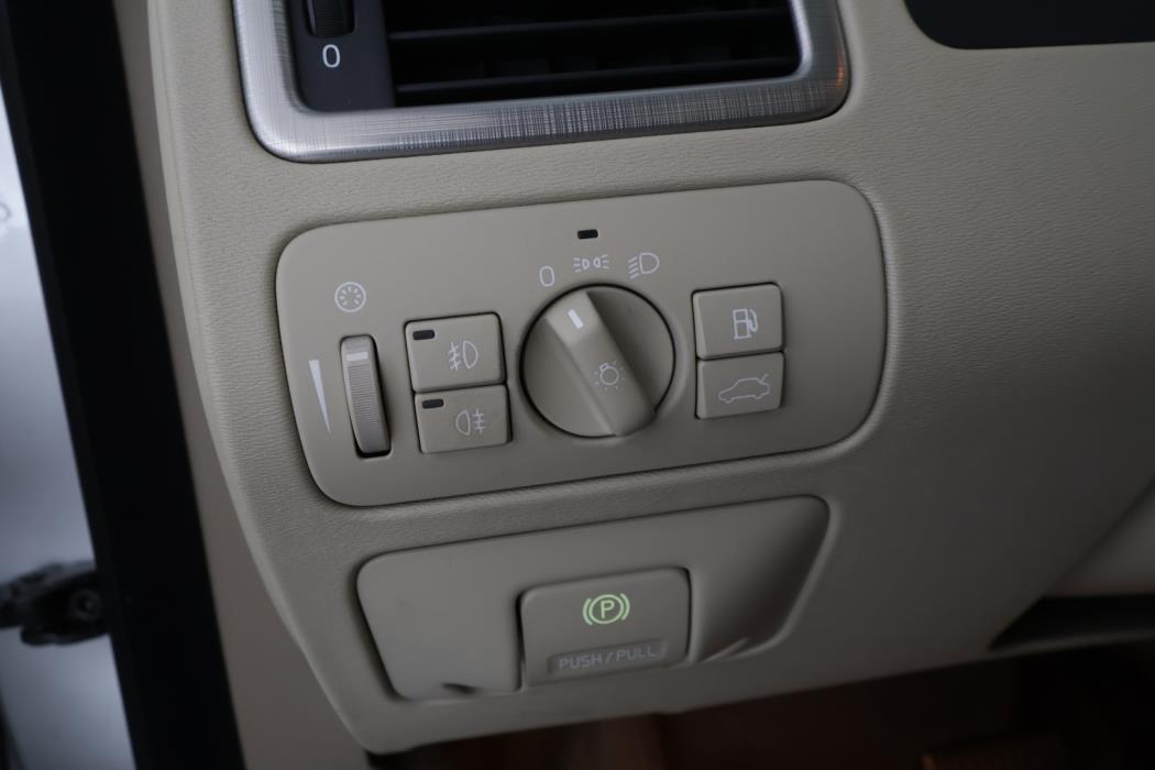 VOLVO S80 2011