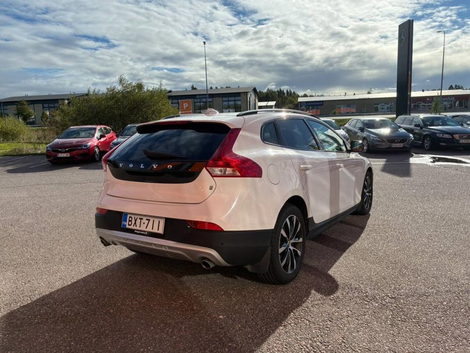 VOLVO V40 Cross Country 2019