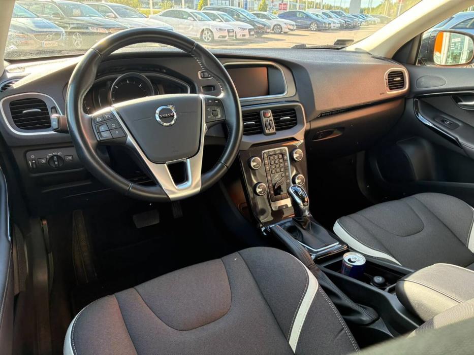VOLVO V40 Cross Country 2019
