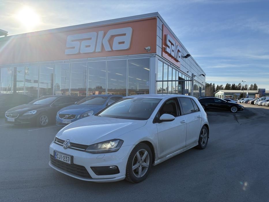 VOLKSWAGEN Golf 2014