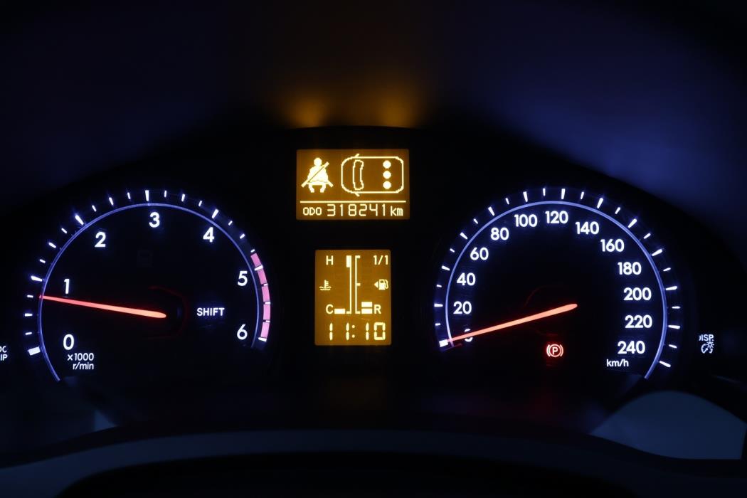 TOYOTA Avensis 2014