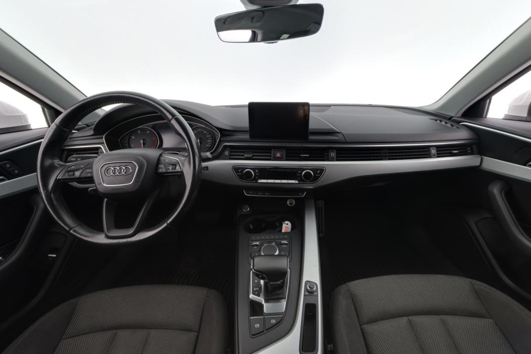 AUDI A4 2017