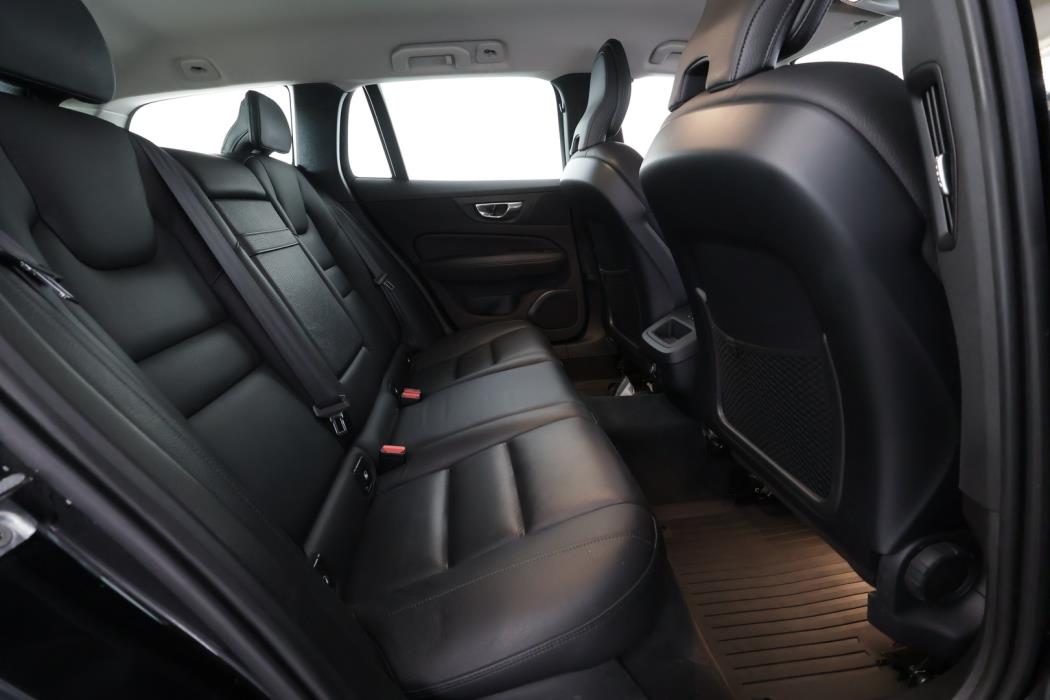 VOLVO V60 2019