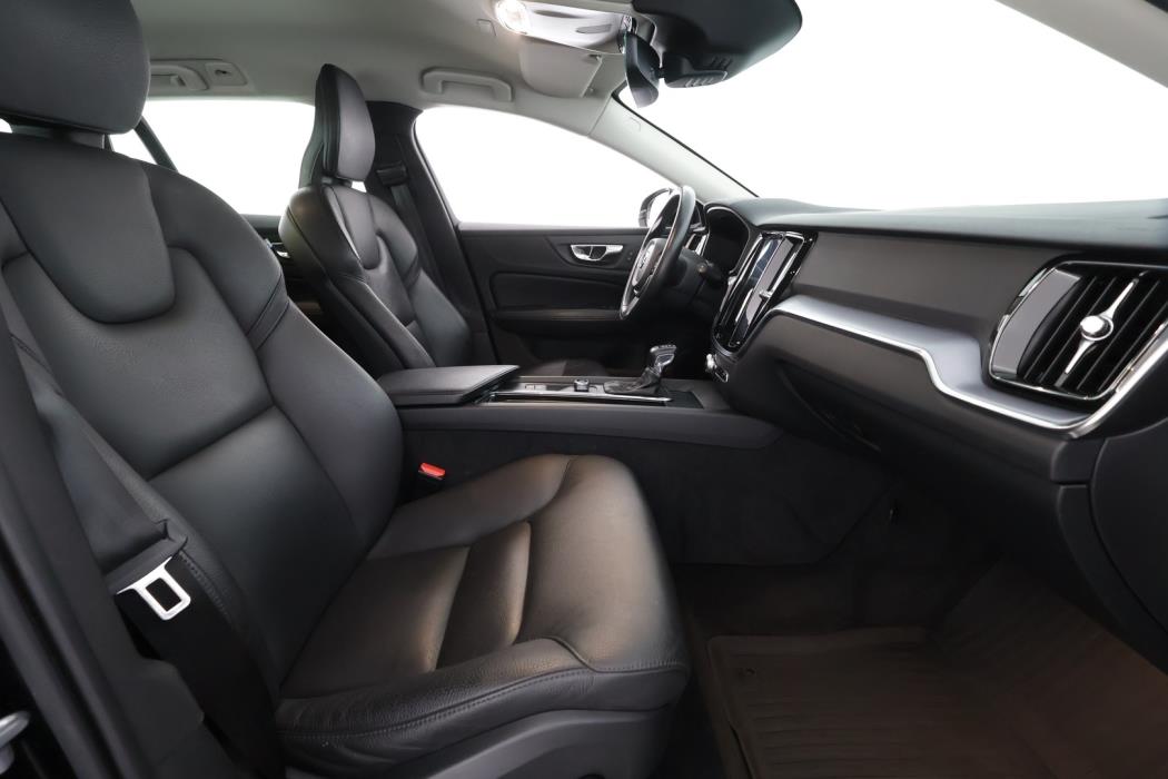VOLVO V60 2019