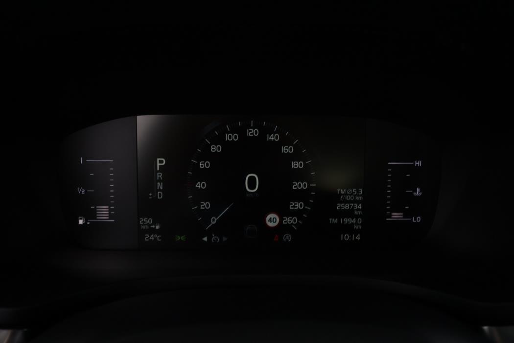 VOLVO V60 2019