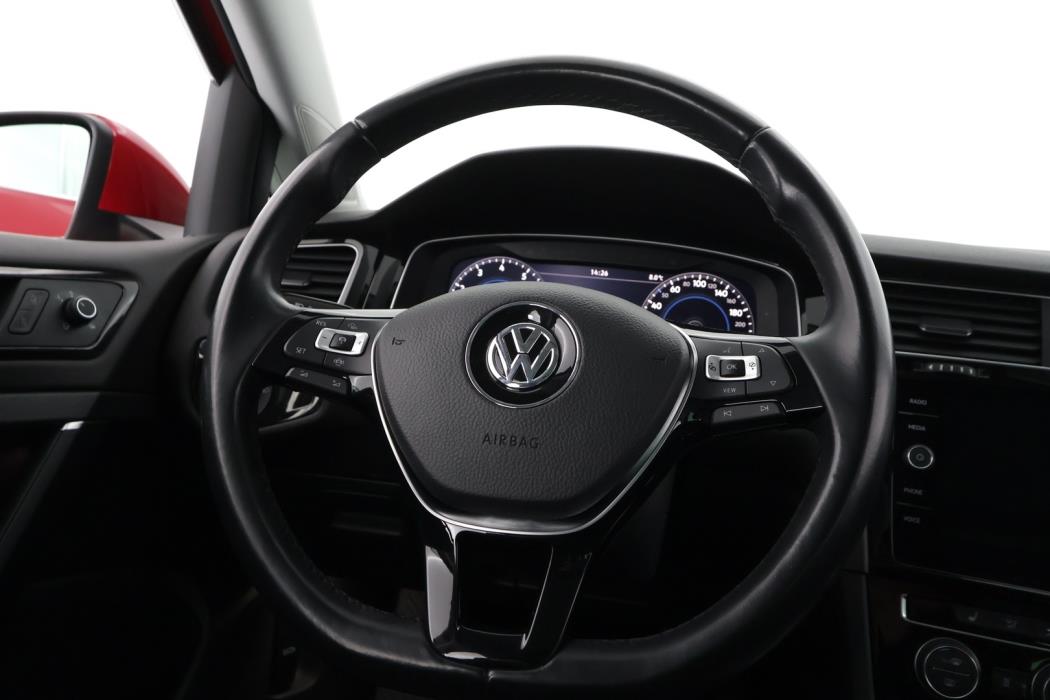 VOLKSWAGEN Golf 2019