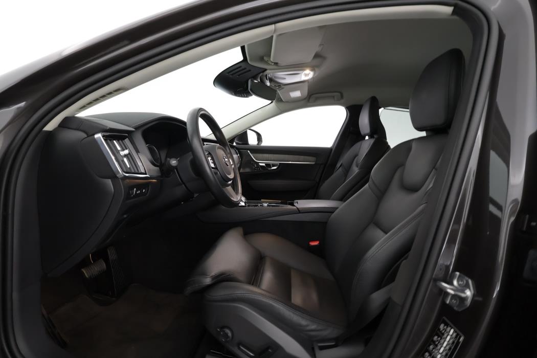 VOLVO S90 2021