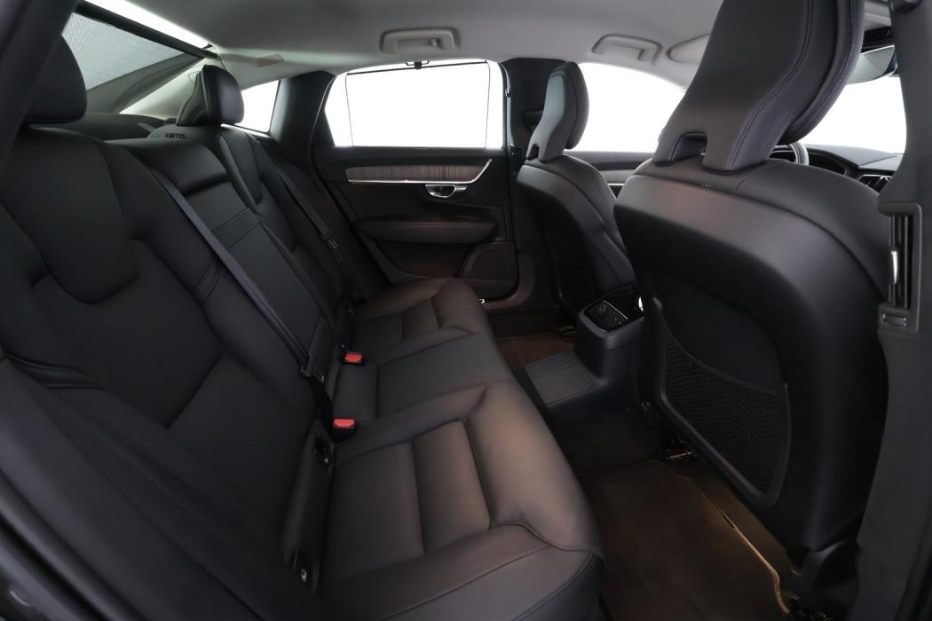 VOLVO S90 2021