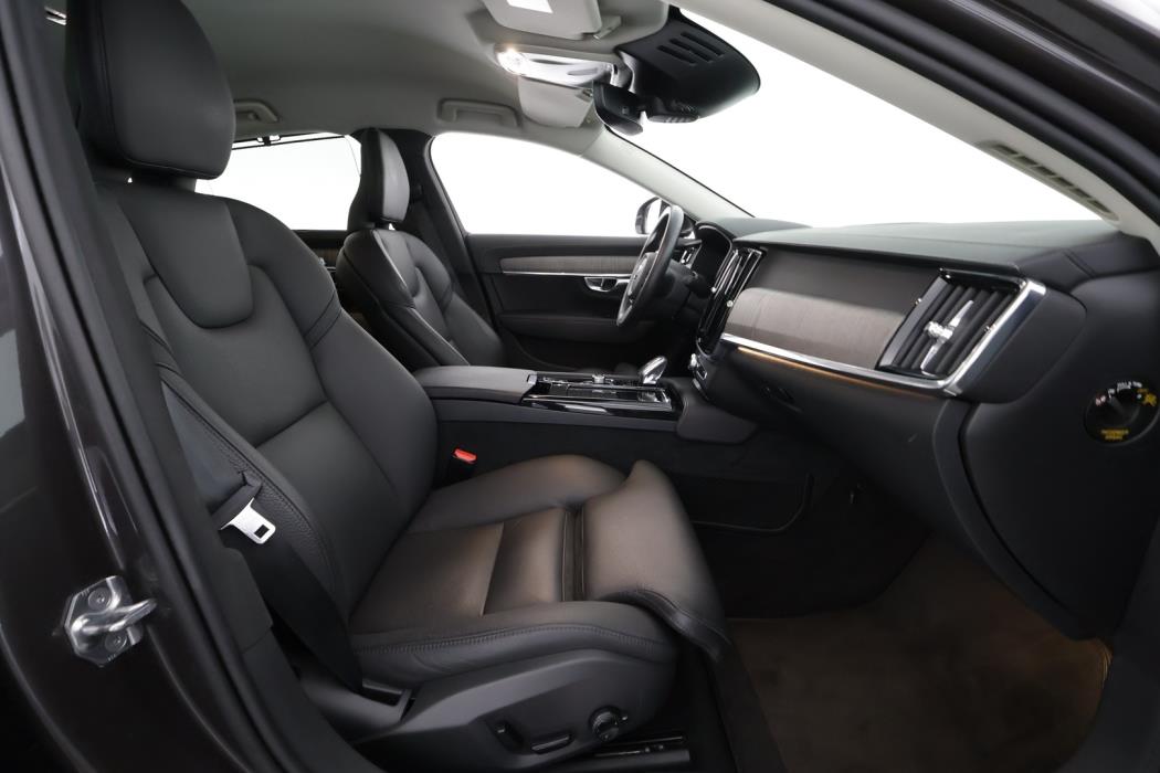 VOLVO S90 2021