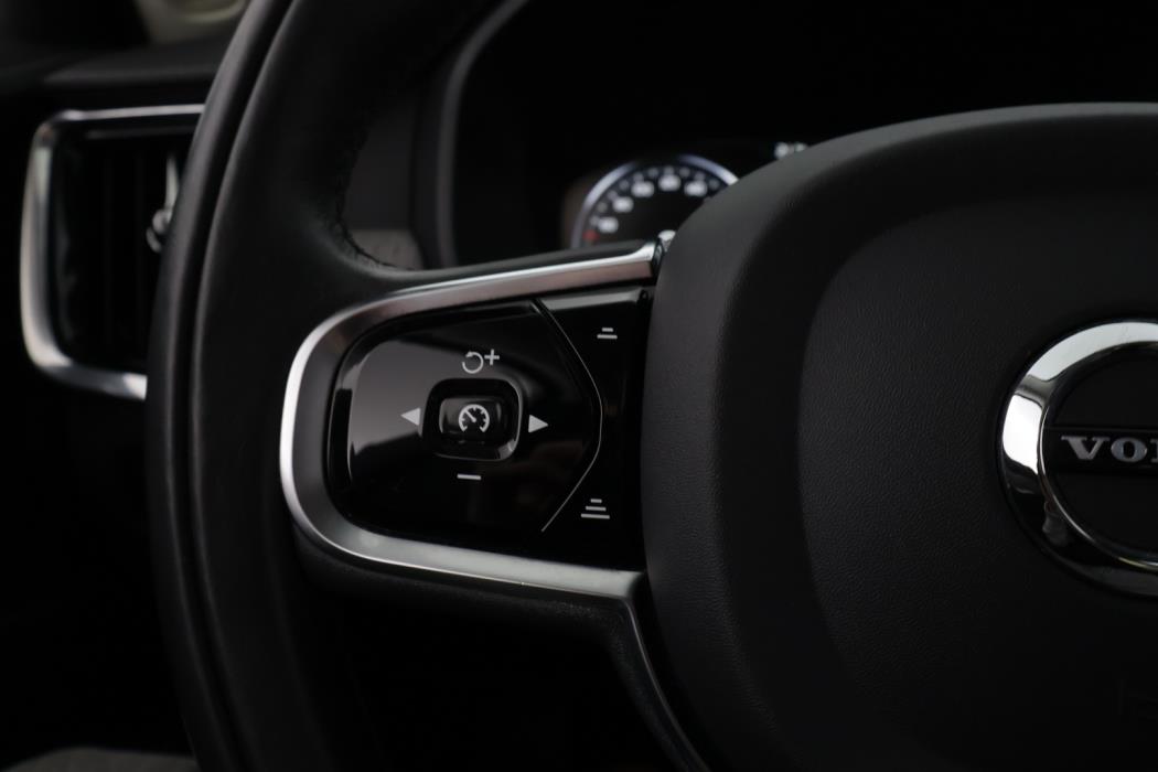 VOLVO S90 2021