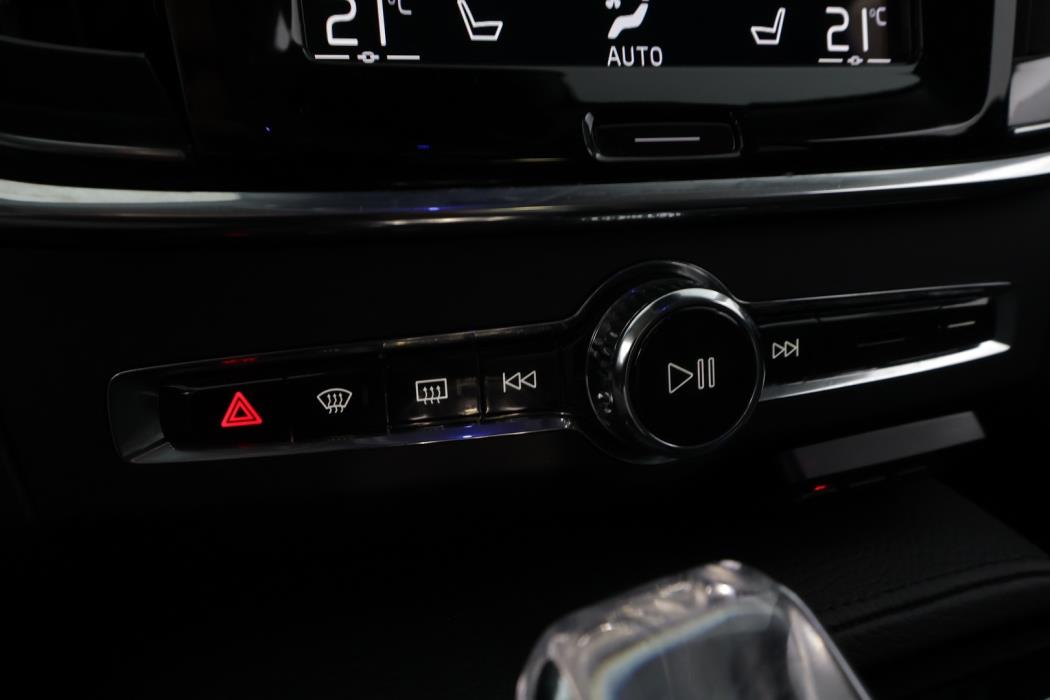 VOLVO S90 2021
