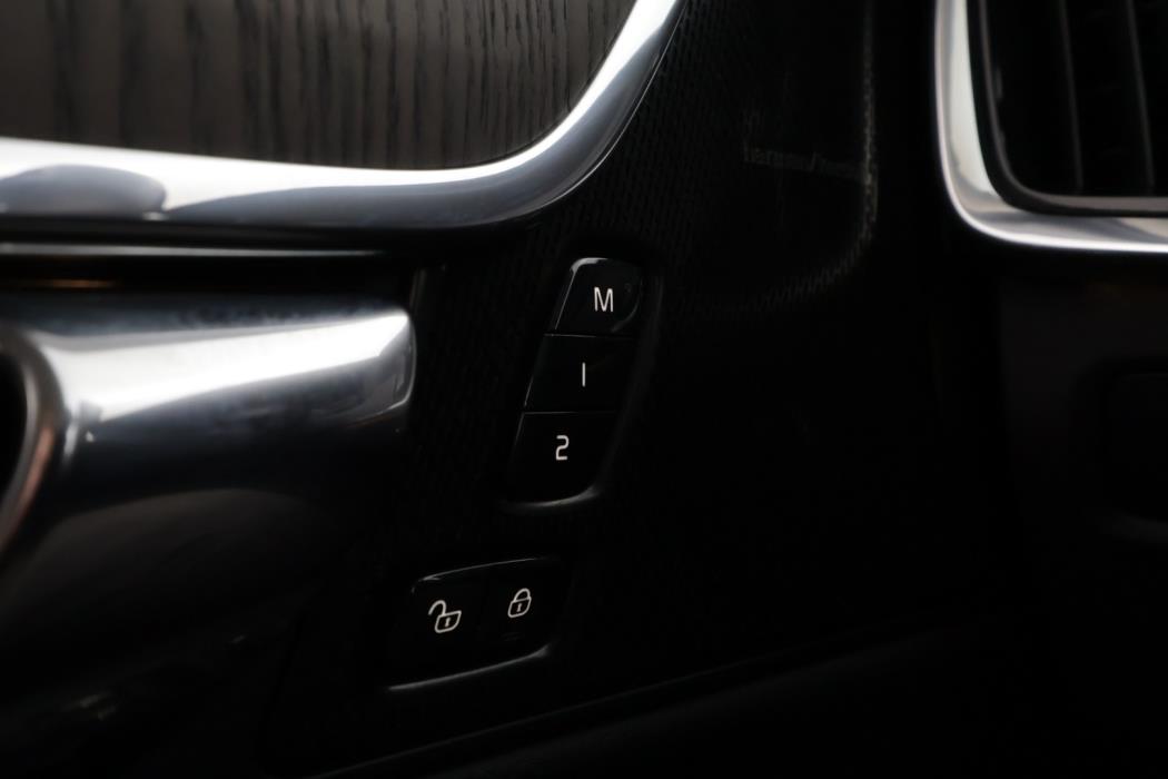 VOLVO S90 2021