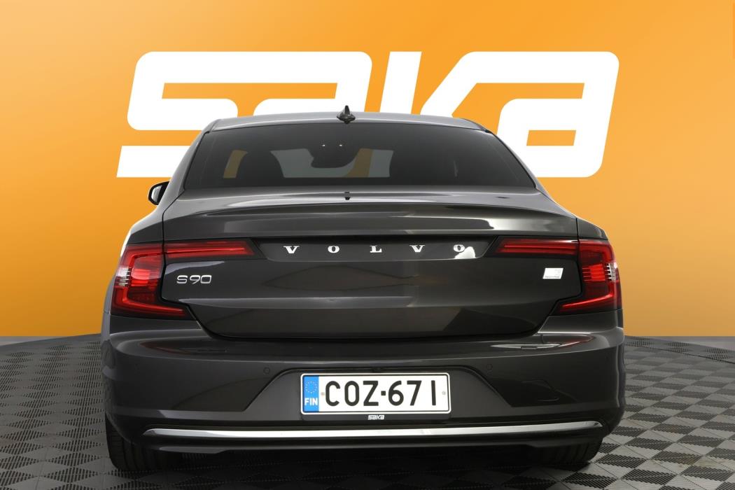 VOLVO S90 2021