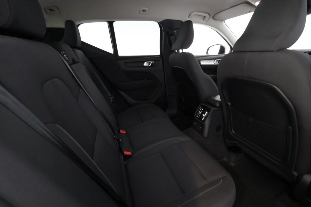 VOLVO XC40 2022