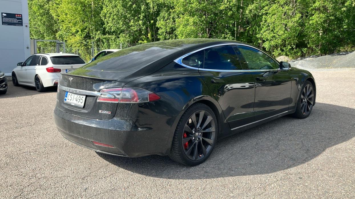 TESLA Model S 2019