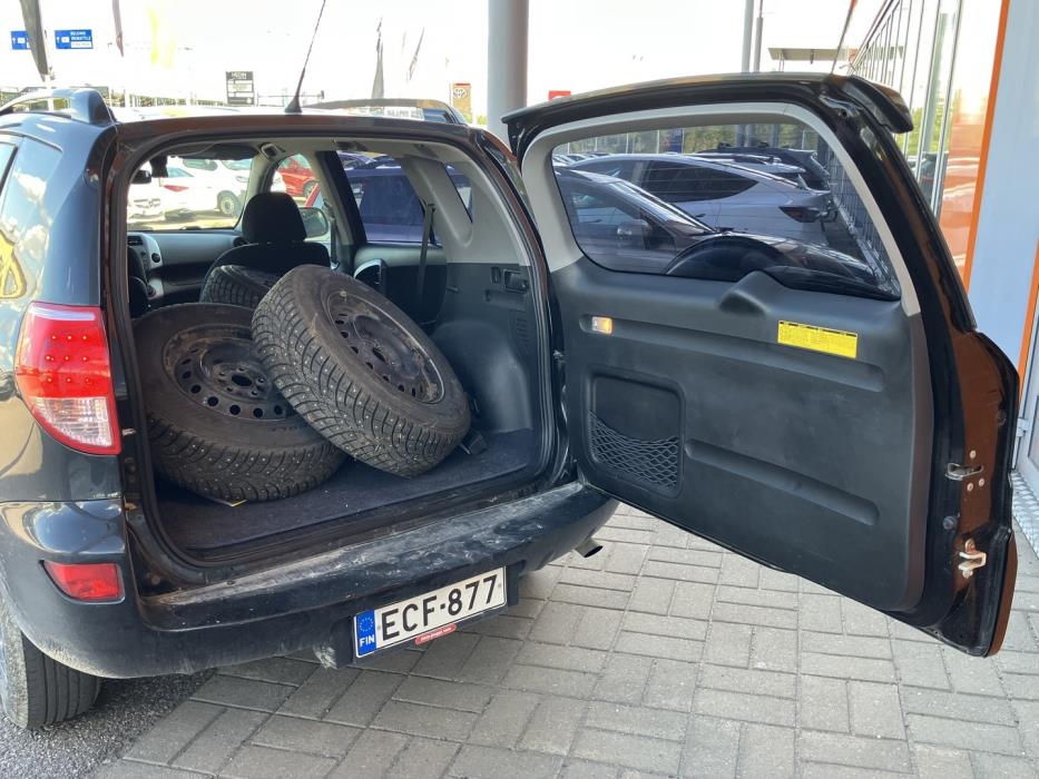TOYOTA RAV4 2006