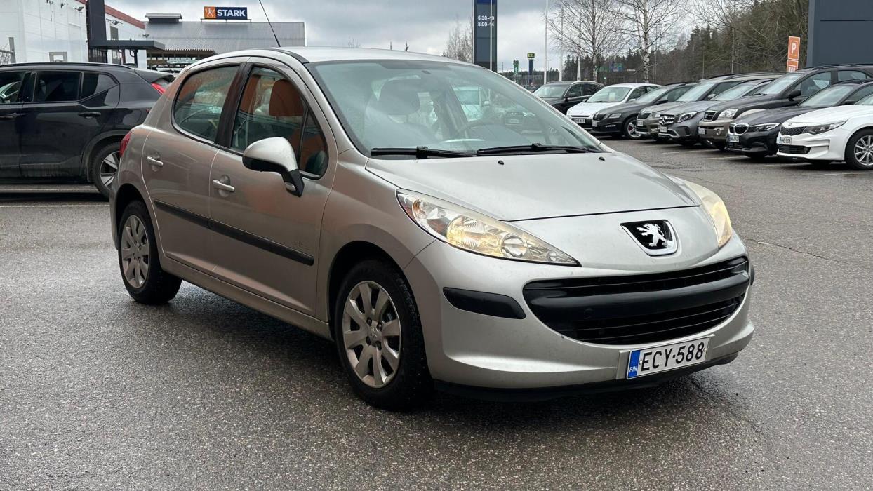 PEUGEOT 207 2009