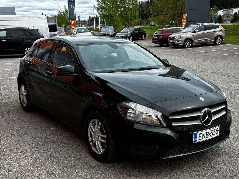 MERCEDES-BENZ A 2013