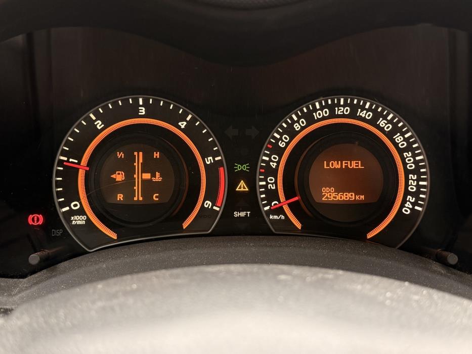 TOYOTA auris 2011