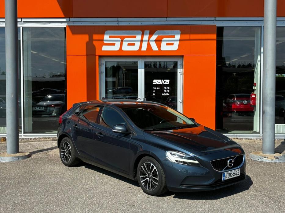 VOLVO V40 2017